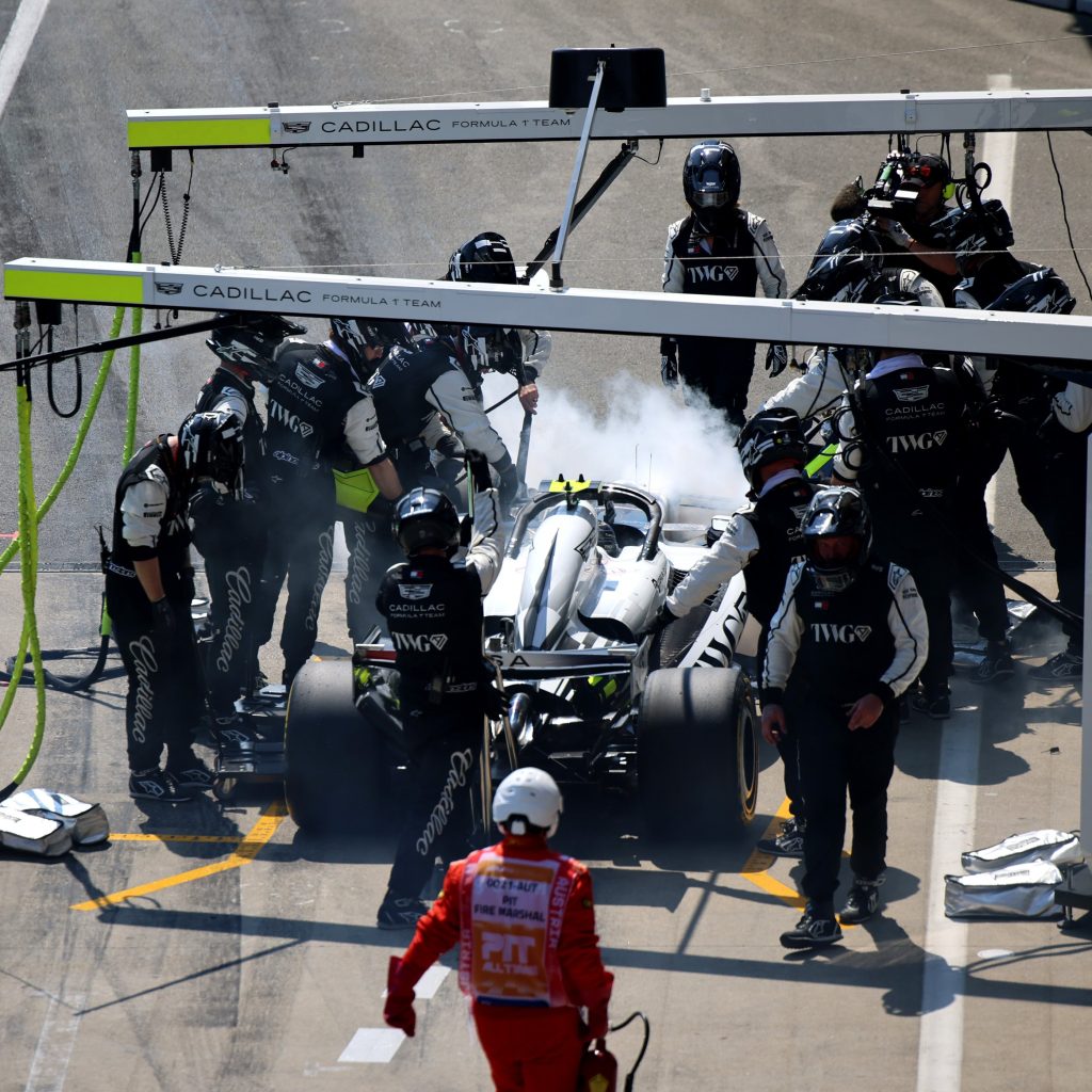 Bottas fue el primer abandono