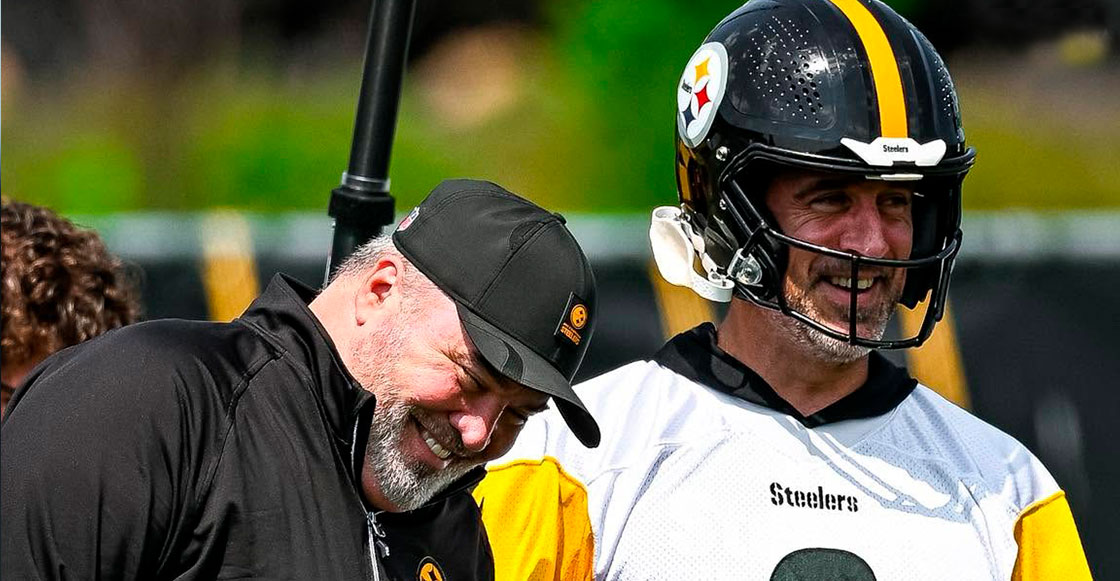 Aaron Rodgers, con los Steelers
