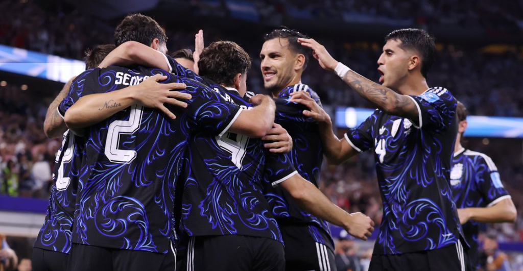 Argentina y la cábala que los 'obliga' a jugar de azul contra Inglaterra