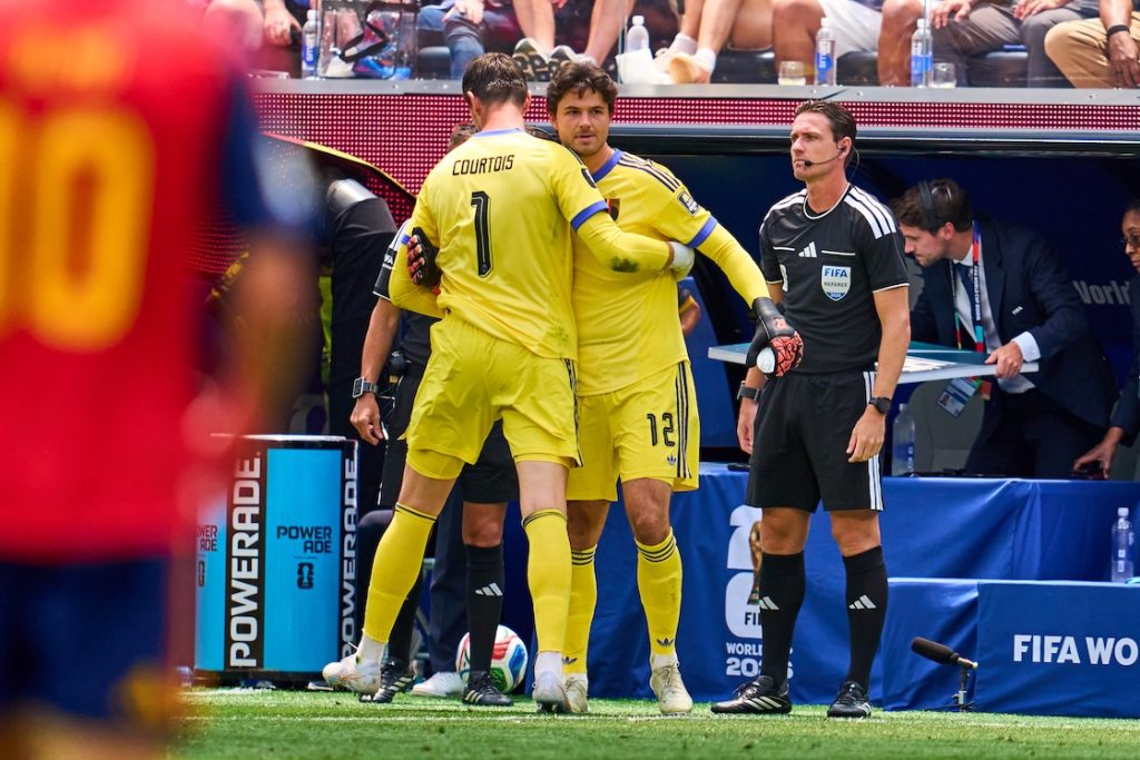 Courtois sale de cambio