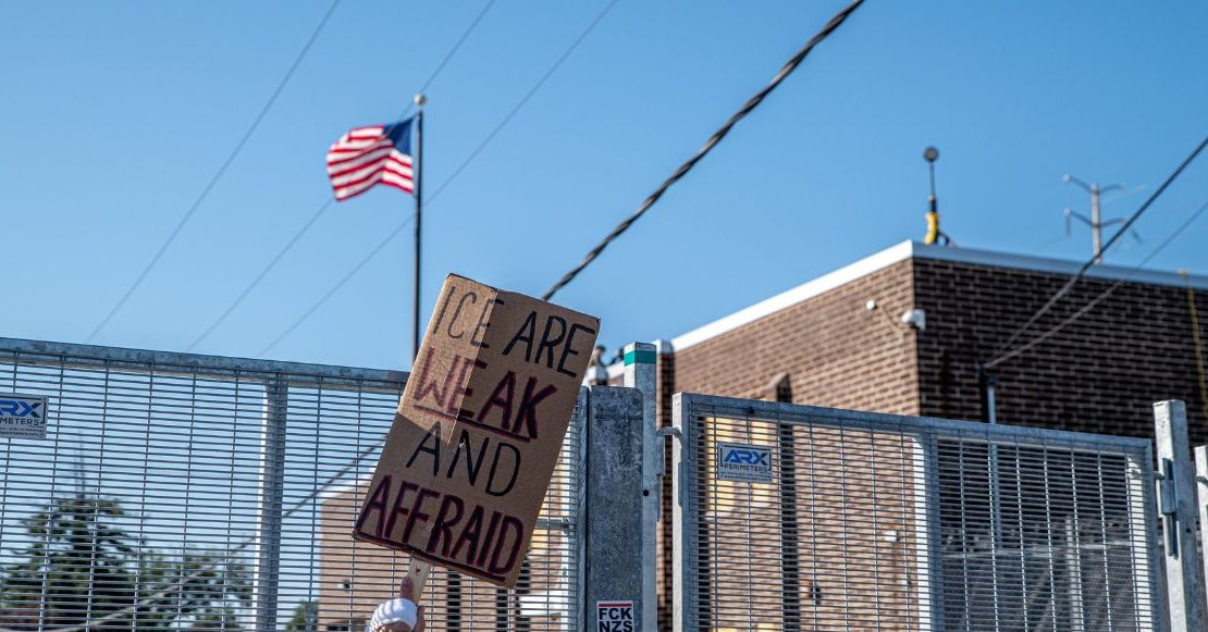 Gobierno de Trump adquiere dos grandes centros de detención de inmigrantes en California