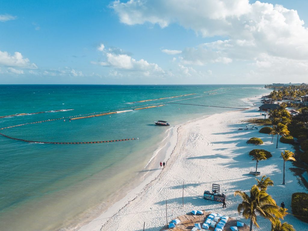 Reino Unido alerta por casos de diarrea explosiva en turistas que viajaron a México