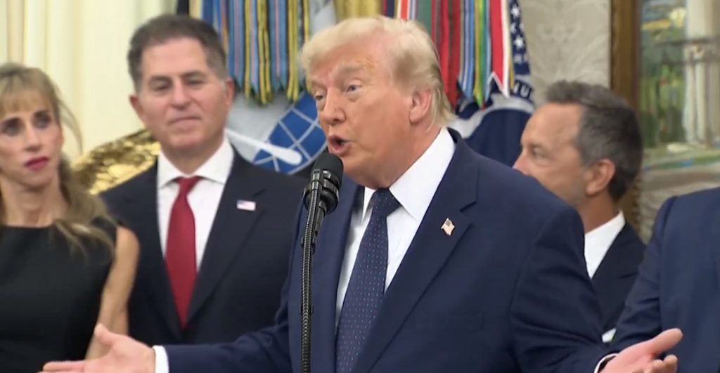 Trump admite que llamó a la FIFA para que revisara la tarjeta roja a Balogun