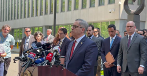 Fiscal de EU insiste: Joaquín Guzmán López secuestró al "Mayo" Zambada, pero dice que no recibirá beneficios por hacerlo