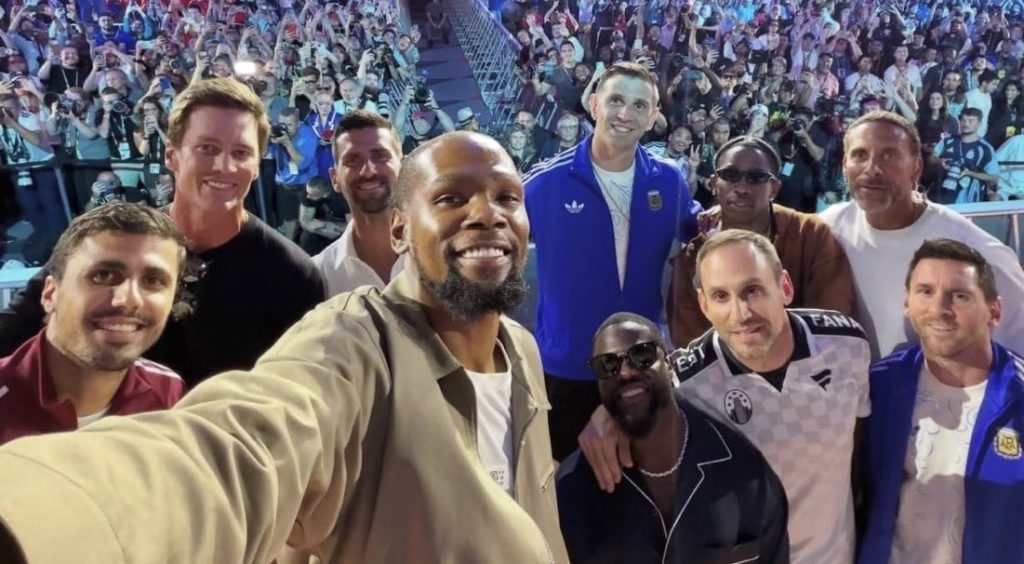 Tom Brady, Kevin Durant, Novak Djokovic y más se toman foto con Messi y Rodri previo a la final del Mundial 2026