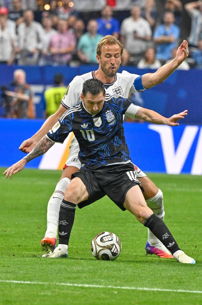 Harry Kane contra Messi