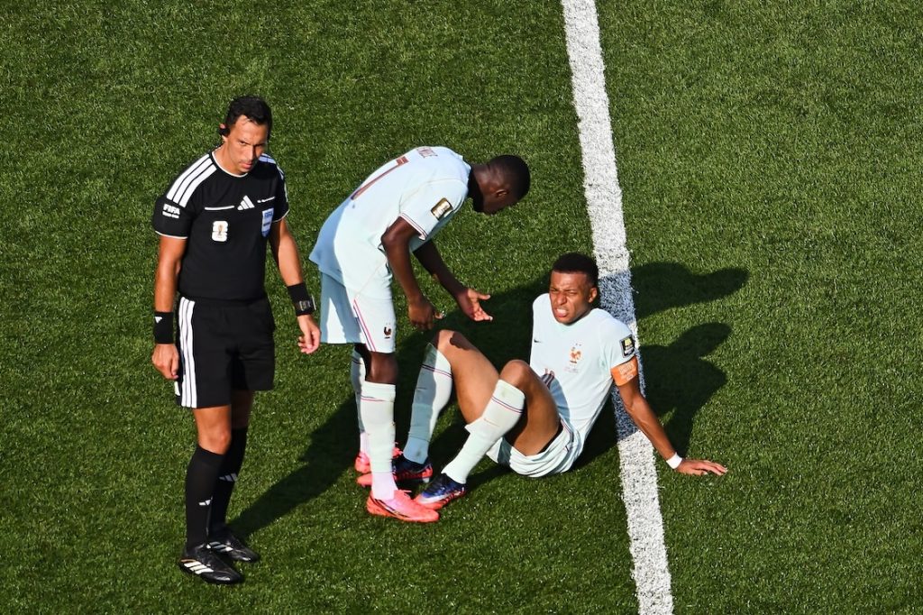 Mbappé se lesionó ante Marruecos