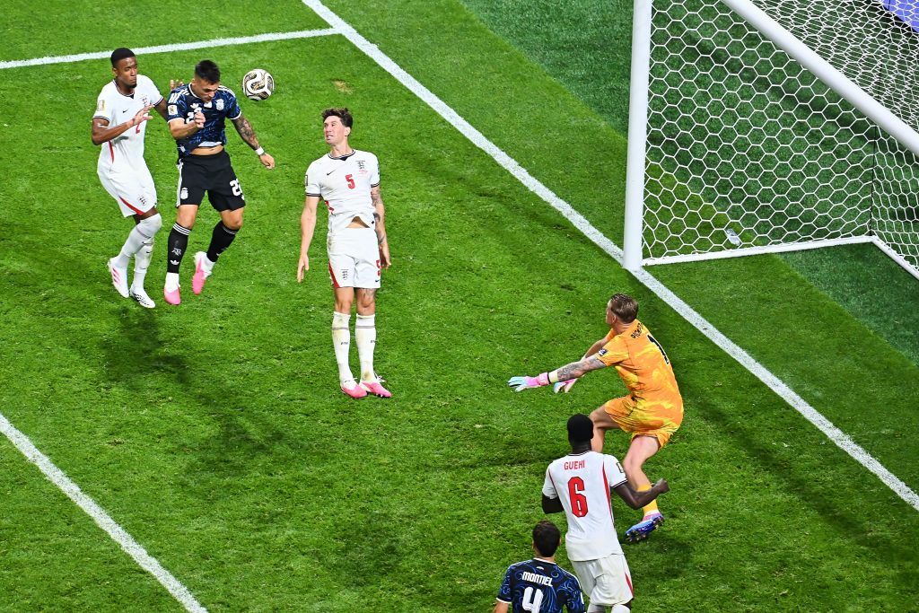 Lautaro Martínez marcó con la asistencia de Messi