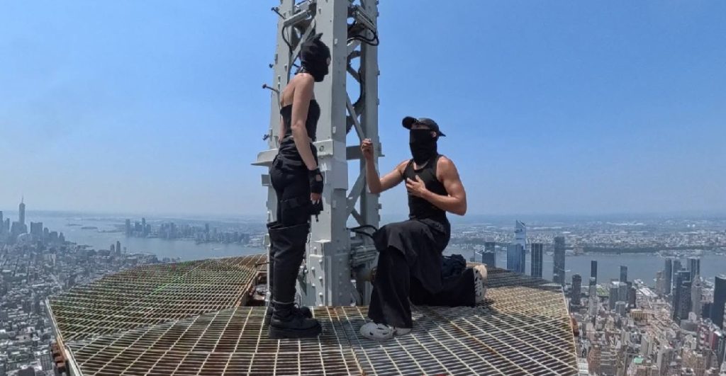 pareja-sube-cima-empire-state-building-pedirse-matrimonio