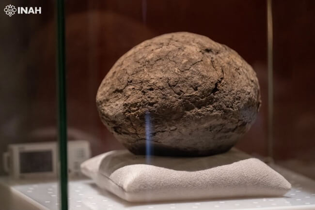 Más vieja que las pirámides: La increíble pelota de hule de 3,500 años que puedes ver hoy