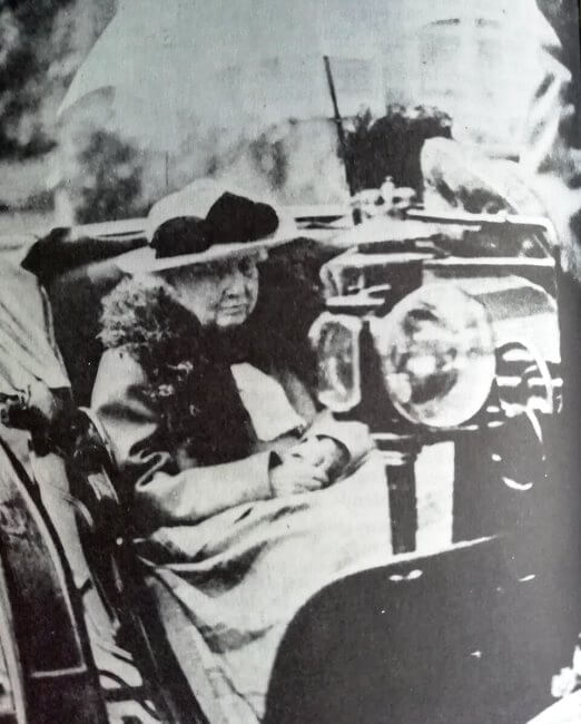 Pobre Carlota: La emperatriz que México nunca entendió