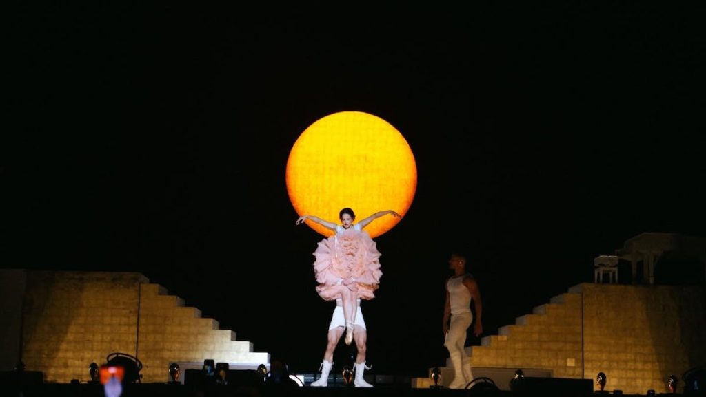 rosalia lux tour 1