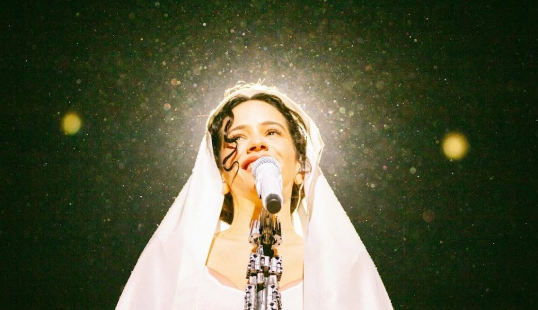 ¿Quién para los shows en México? Las invitadas de Rosalía en el confesionario del LUX Tour