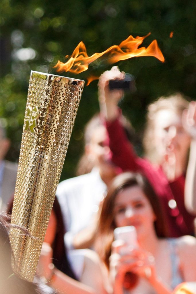 Comité Olímpico levanta la sanción a Rusia y sus atletas podrán estar en Los Ángeles 2028