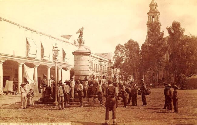 3 plazas olvidadas de la CDMX que merecen una visita (aunque casi nadie las conoce)