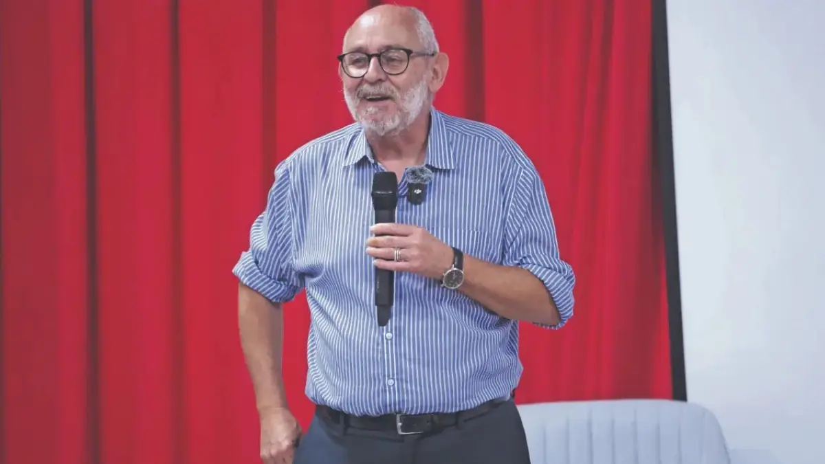 Benito Taibo y la cuenta a la UNAM: langosta, pasteles y comidas de hasta 19 mil pesos