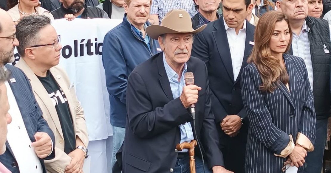 Vicente Fox vuelve al ruedo y anuncia campaña por la oposición rumbo a 2027
