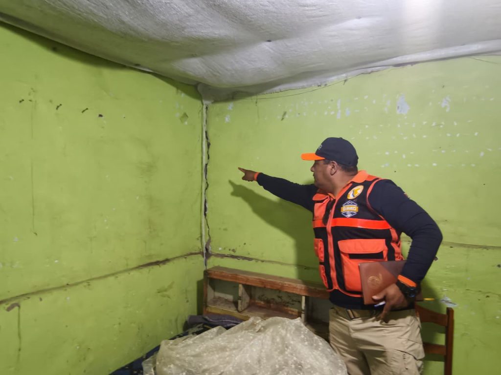 Perú declara estado de emergencia tras sismo de 7.2