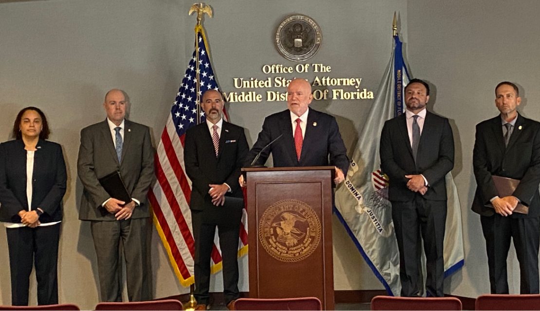 Estados Unidos acusa a cuatro presuntos miembros del CJNG de narcoterrorismo, tráfico de armas y drogas… en Chequia