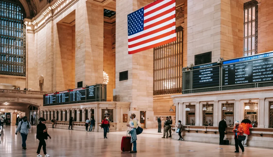 Estados Unidos revoca más de 175 mil visas, ¿por?
