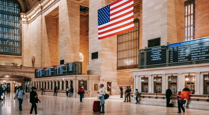 estados-unidos-revoca-mas-175-mil-visas-motivos