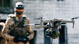 ¡A lo Iron Man! EU rayo láser para derribar 3 drones supuestamente ligados a cárteles en la frontera