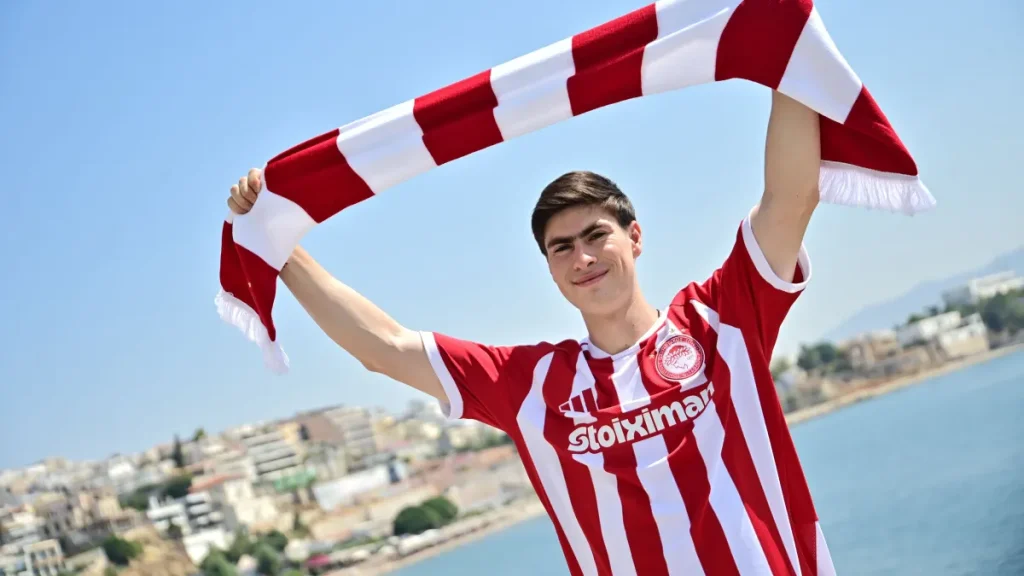 debut de Hormiga González con Olympiacos