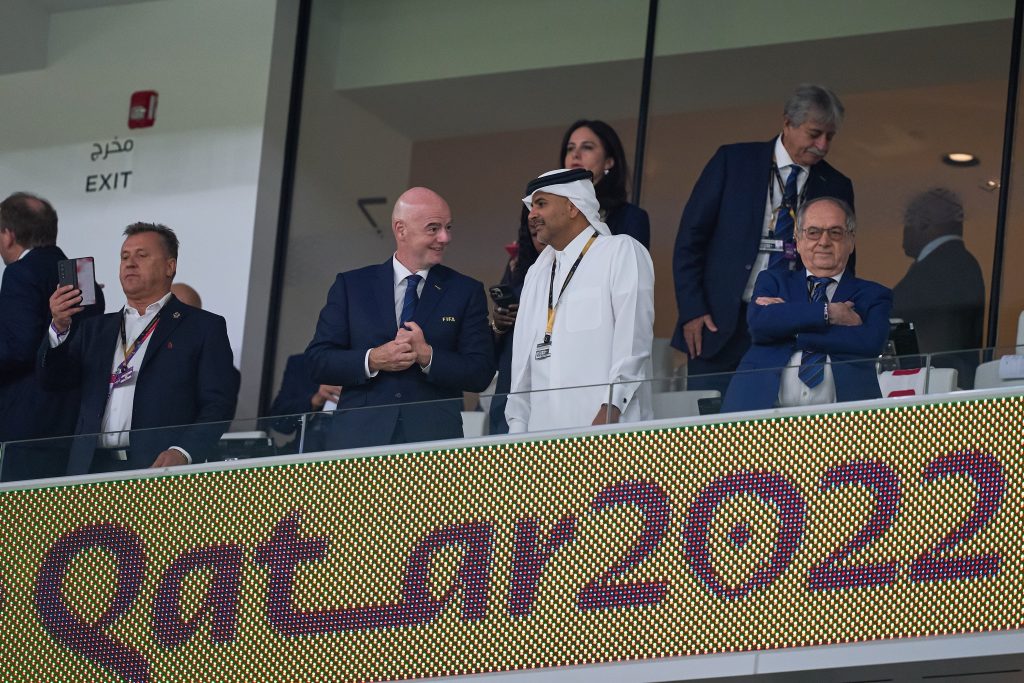 Qatar respalda a Infantino tras fracasar con vender el Mundial