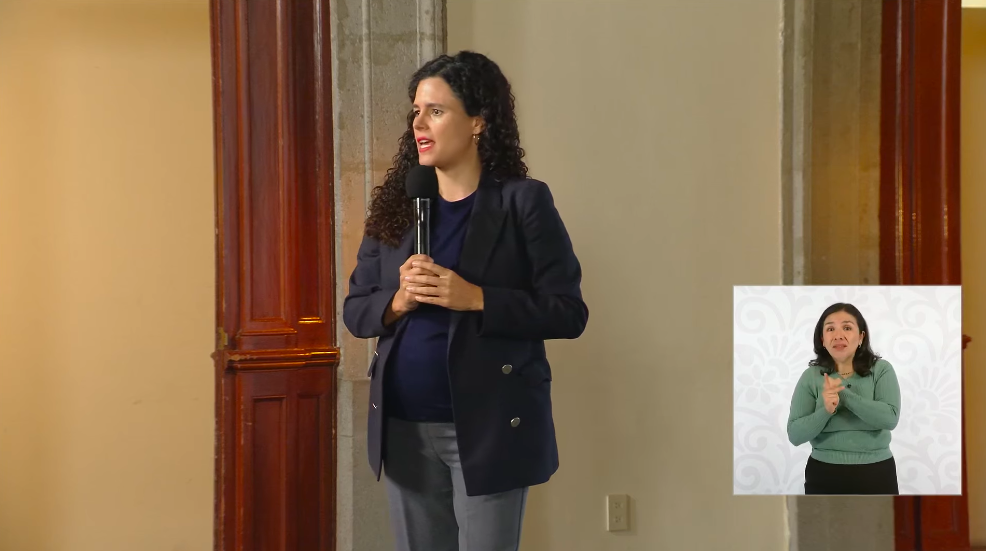 Sheinbaum lanza iniciativa contra doble nacionalidad para presidencia y gubernaturas