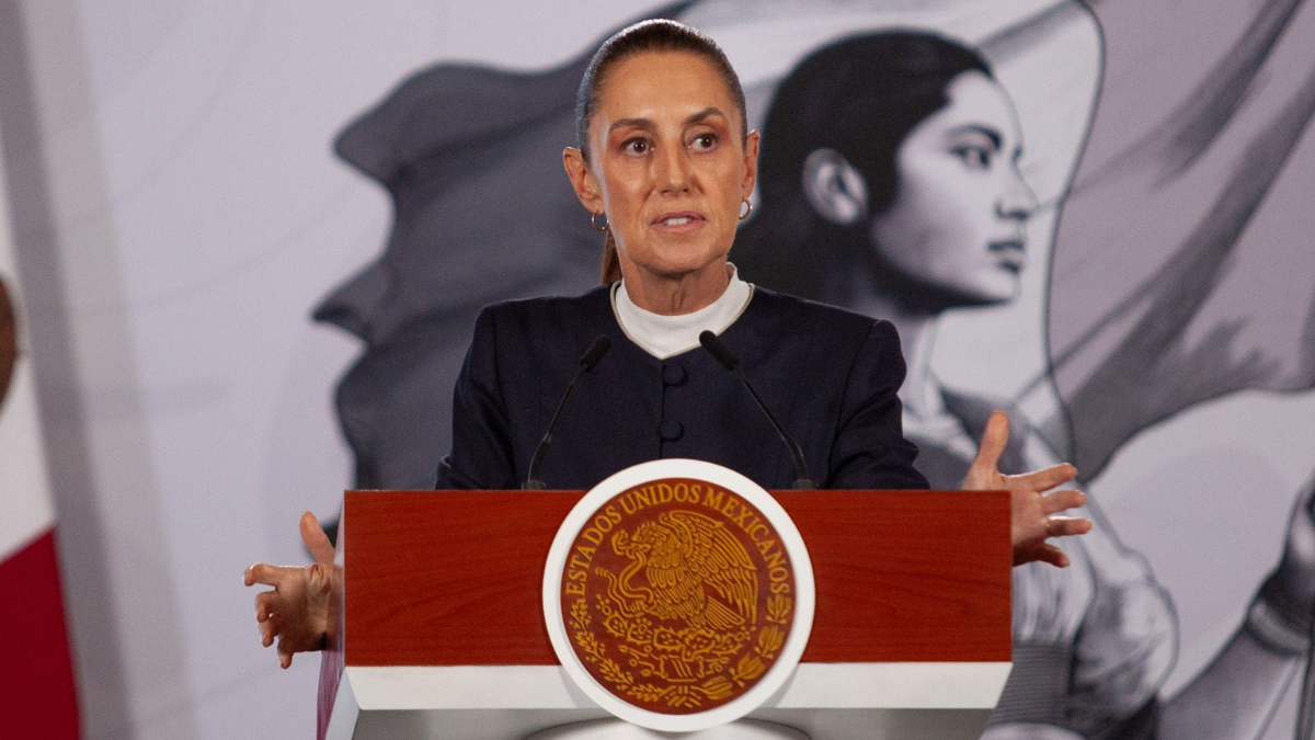 Sheinbaum lanza iniciativa contra doble nacionalidad para presidencia y gubernaturas