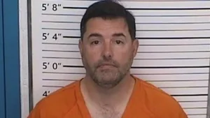 Arrestan al propietario de los 49ers