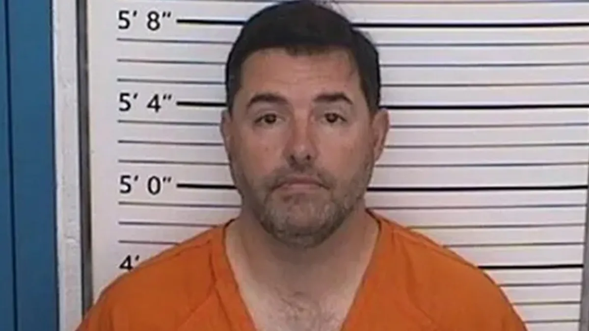Arrestan al propietario de los 49ers