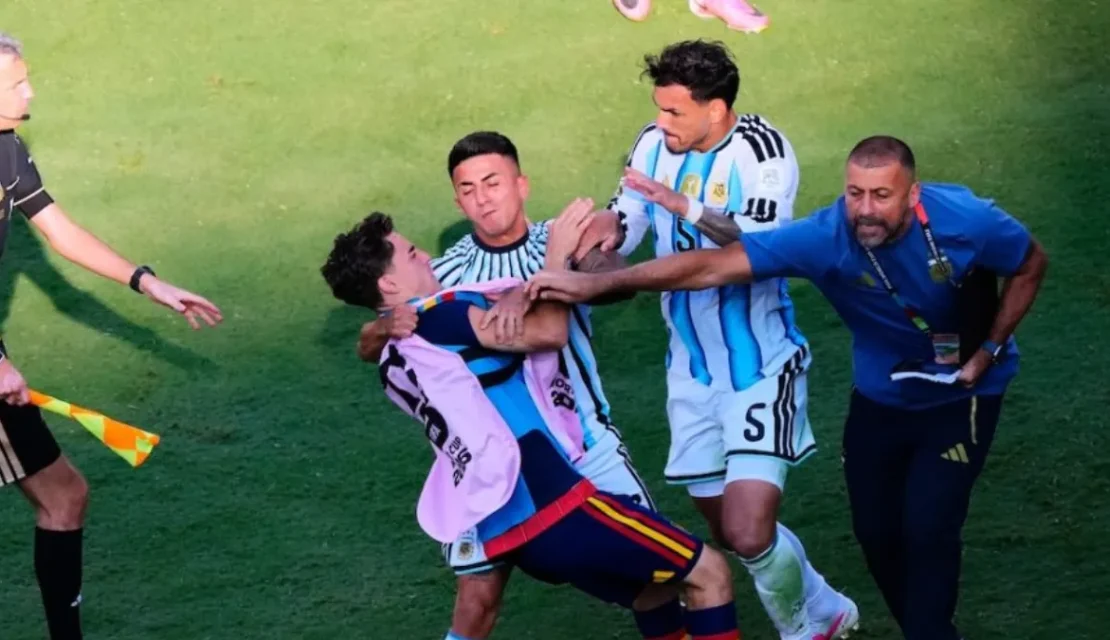Leandro Paredes considera excesiva la sanción de 10 partidos: “Gavi fue el que me pegó”