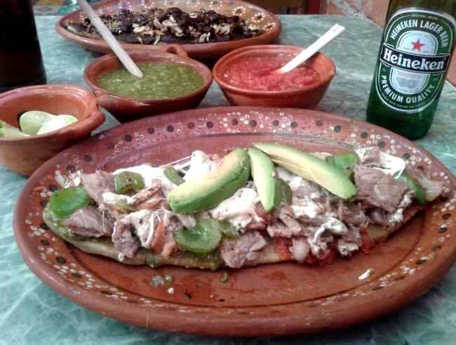 La ruta de la garnacha: Los mejores huaraches de la CDMX