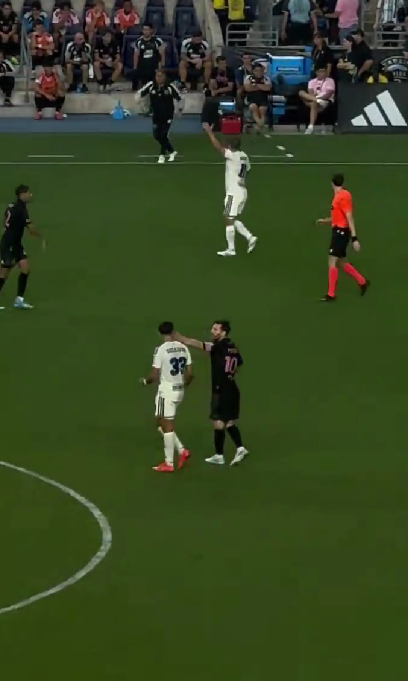 Otro castigado: MLS multa a Messi por zape a Quinn Sullivan