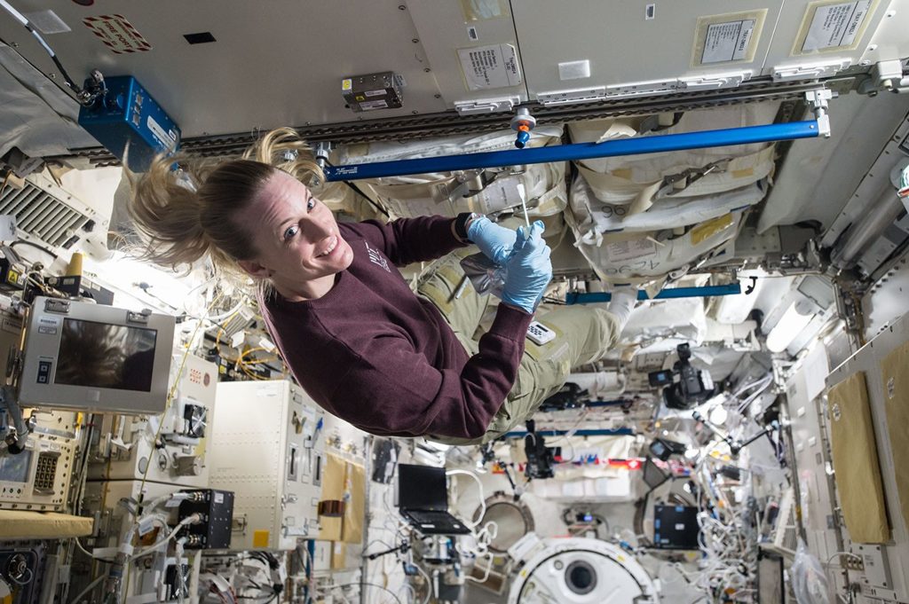 ¿Los microbios sobreviven en la Luna? La NASA ya está preocupada