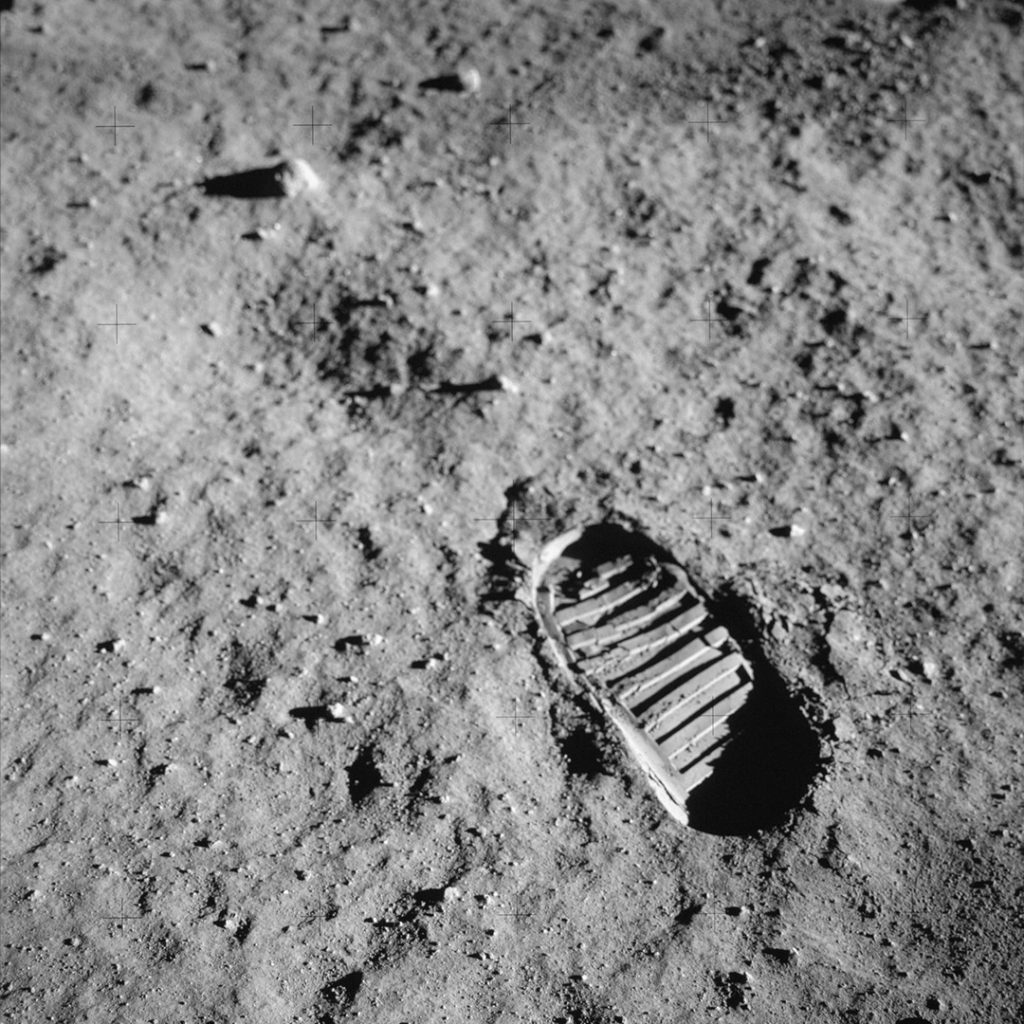 ¿Los microbios sobreviven en la Luna? La NASA ya está preocupada