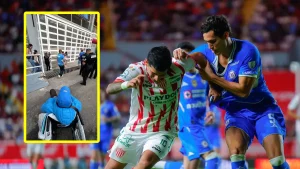 Acusan a Necaxa de negar acceso a aficionado de Cruz Azul en silla de ruedas