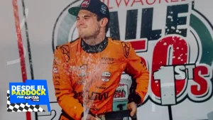 Pato O'Ward celebró doble triunfo en Milwuakee