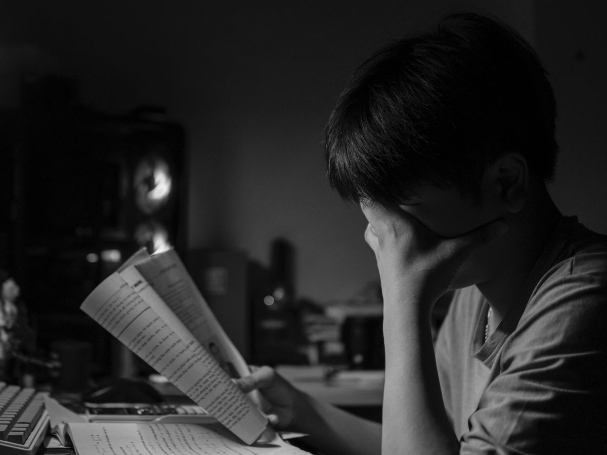 ¿Cómo identificar el estrés académico en infantes y adolescentes en este regreso a clases?