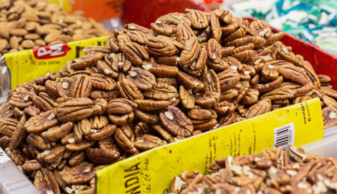 ¿Por qué China le puso aranceles a las nueces de México?