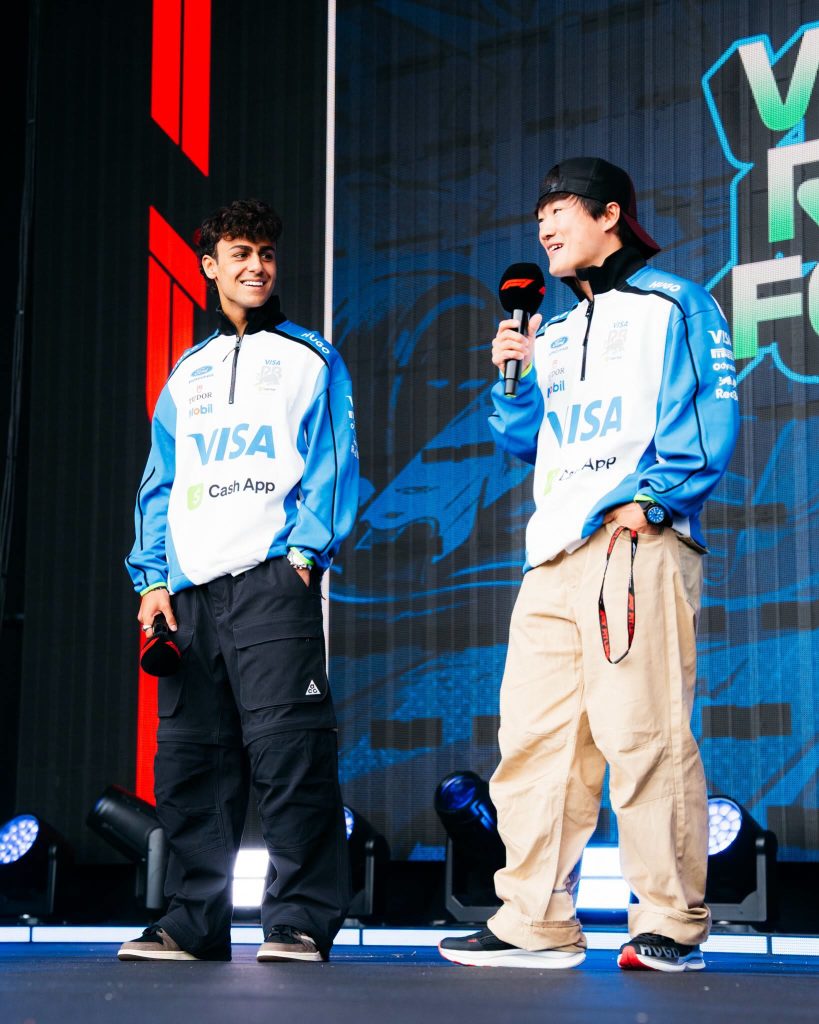Yuki Tsunoda y Arvid Lindblad