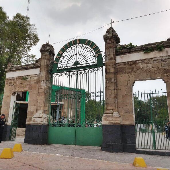 5 rincones del Panteón de Dolores que casi nadie conoce (y te van a poner los pelos de punta)