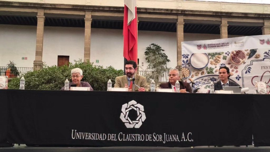 Presentación del Festival de Chiles en Nogada 2026 en la Universidad del Claustro de Sor Juana