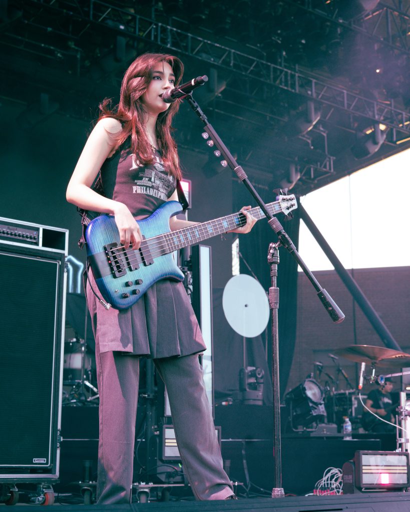 alejandra de The Warning