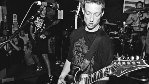 Foto de brady Ebert, exguitarrista de Turnstile
