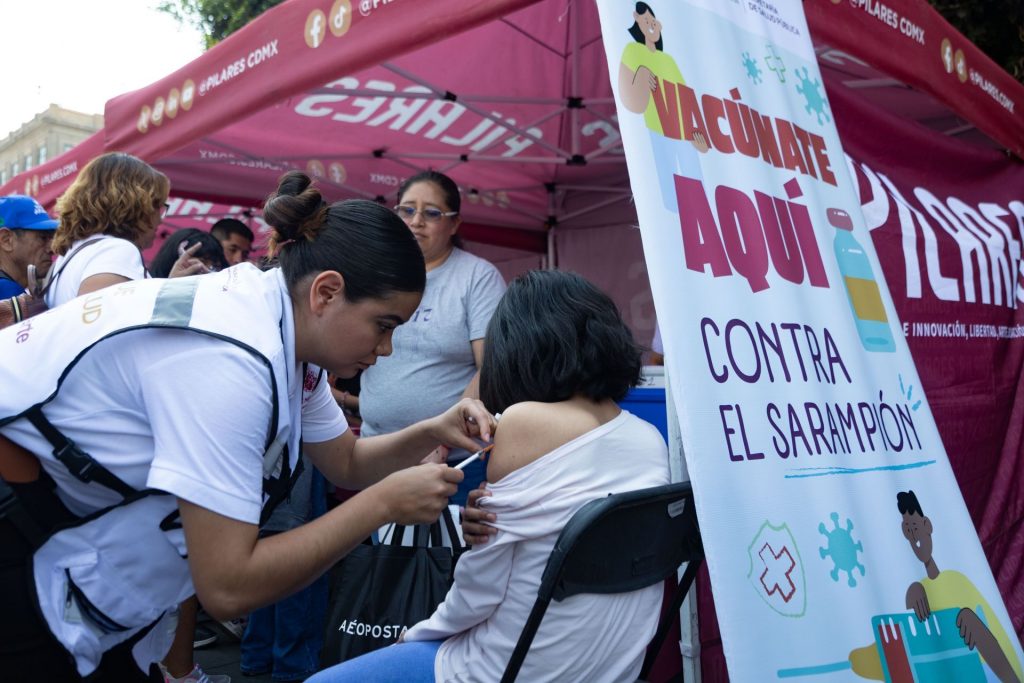 ¿Qué está pasando con el brote de sarampión en el Centro Estatal de Cancerología de Veracruz?