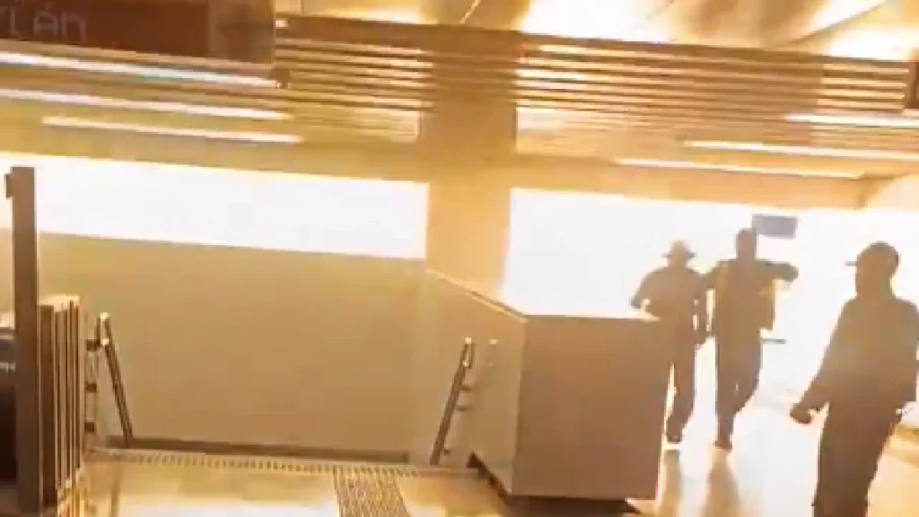 caida-objeto-metalico-vias-metro-cortocircuito-supension-servicio