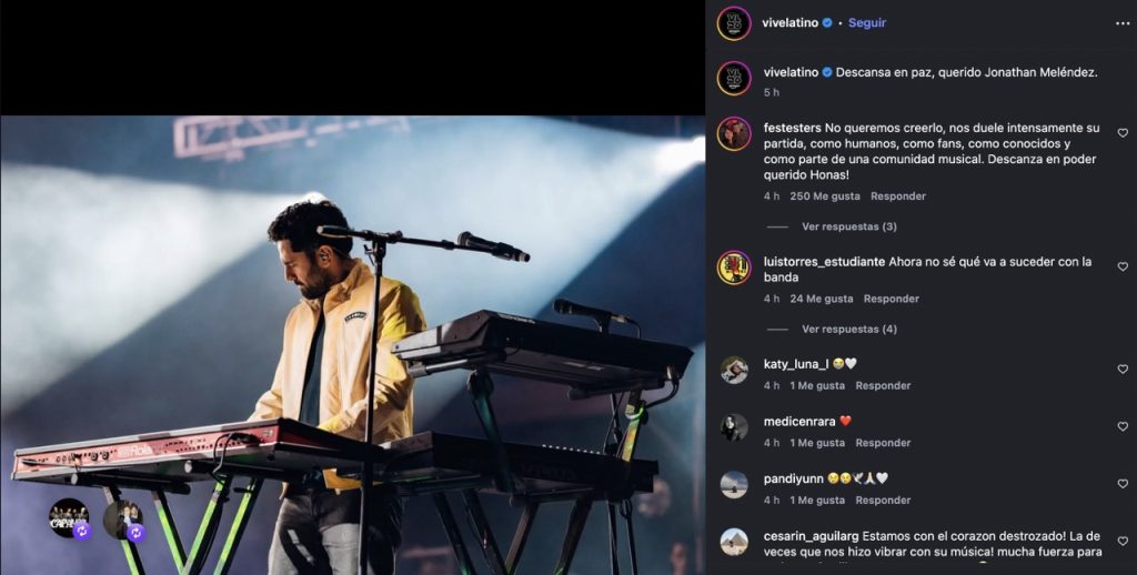 Vive Latino comparte una foto del tecladista de Camilo Séptimo