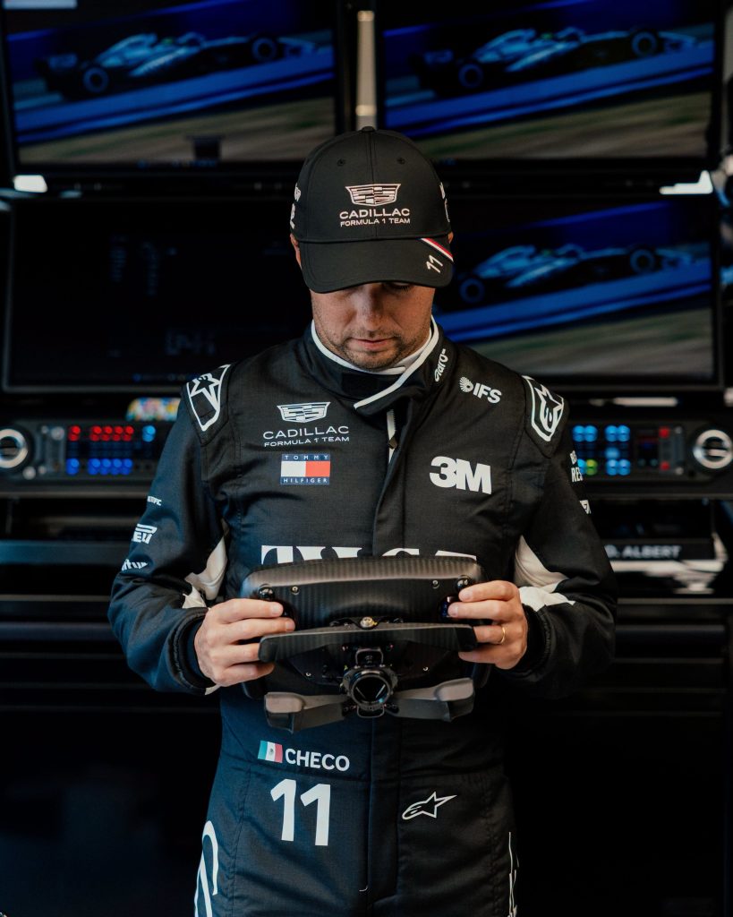 Checo Pérez en Cadillac